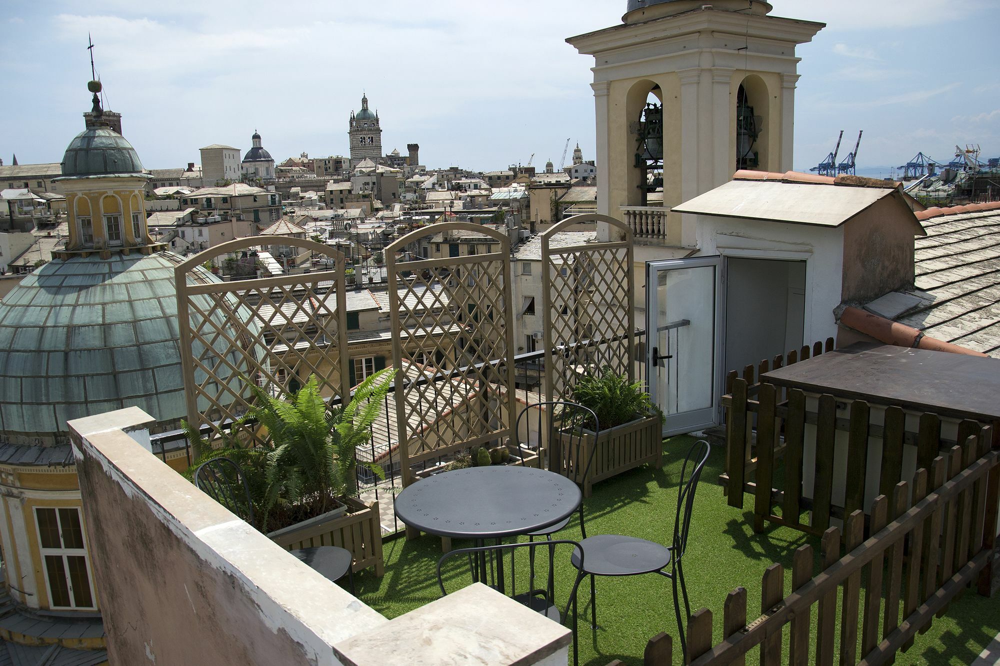 Hotel Sky On The Roofs - Il Cielo Sui Tetti Genova Esterno foto